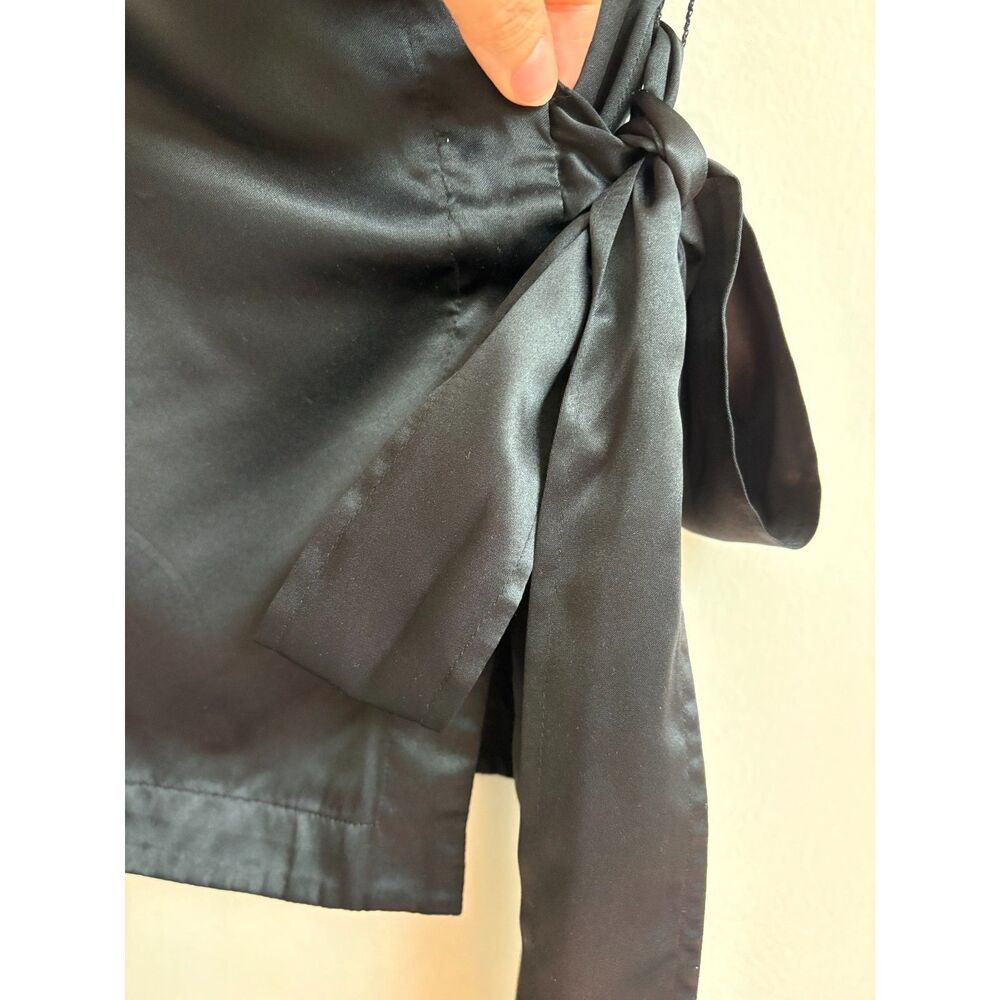 Banana Republic Black Satin Wrap Blouse Lace Back Vintage 2010 Holiday Top XS - Picture 5 of 9